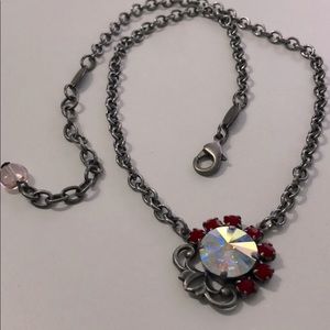 Sabika Pearlized Flower Necklace S649